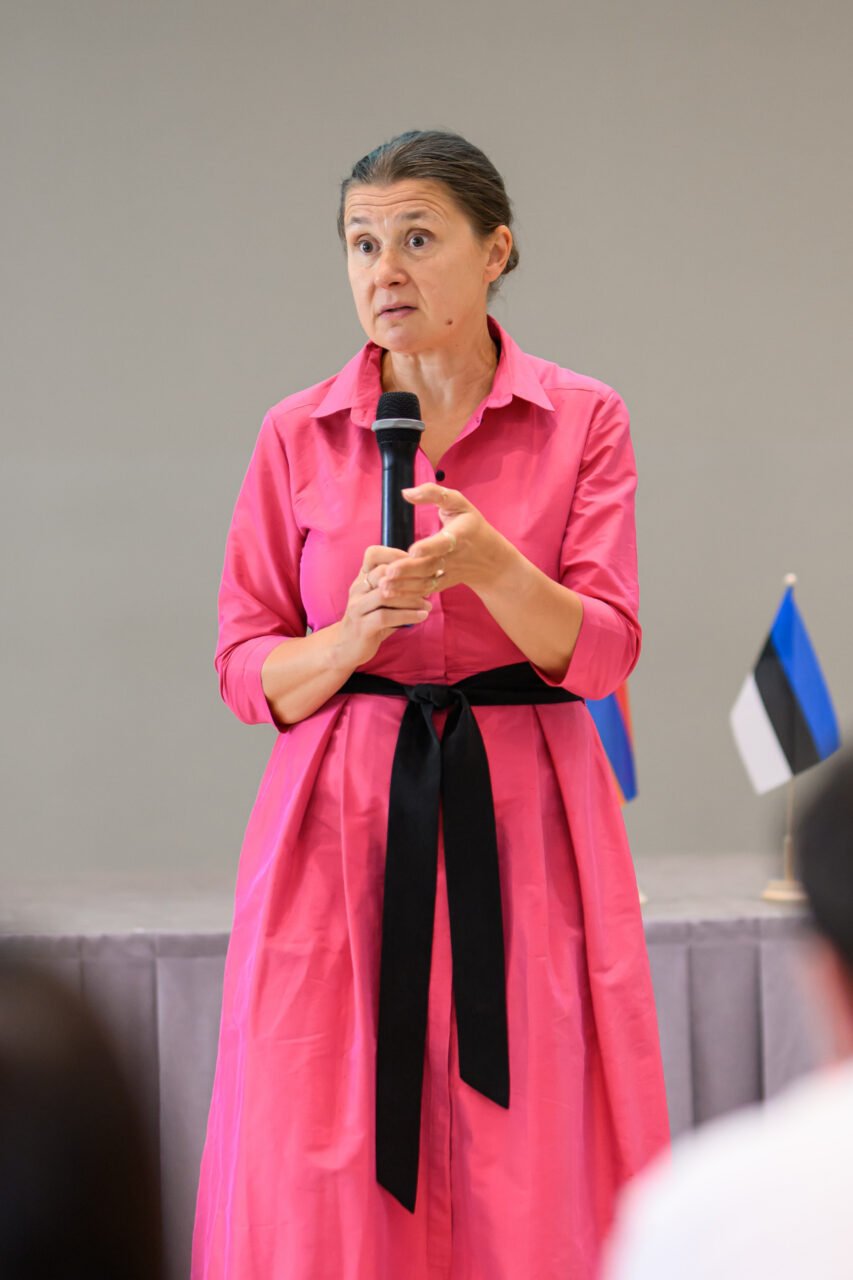 Annu-Mall Naarits, Visionest Institute'i juht julgustab Armeenia ettevõtjaid enda tooteid Euroopasse ja maailmaturule eksportima. Foto: Visionest/SIMONYAN HAKOB