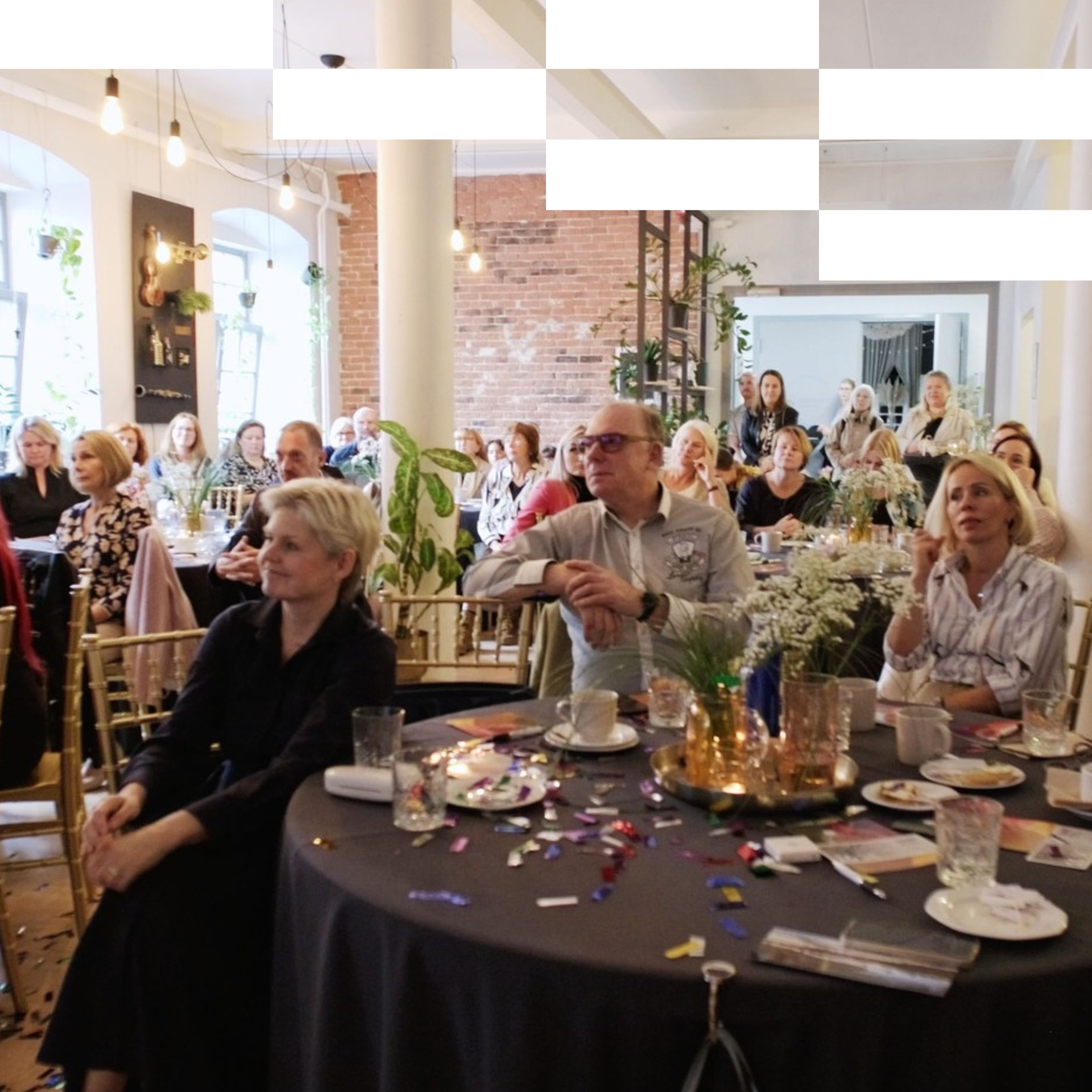 connect-front-pic1 connect-front-pic1